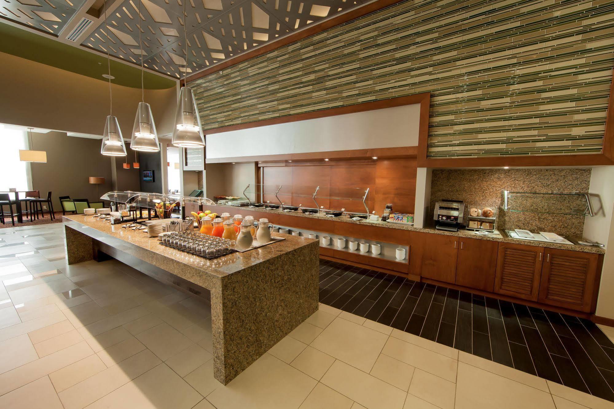 Hyatt Place Tijuana Bagian luar foto