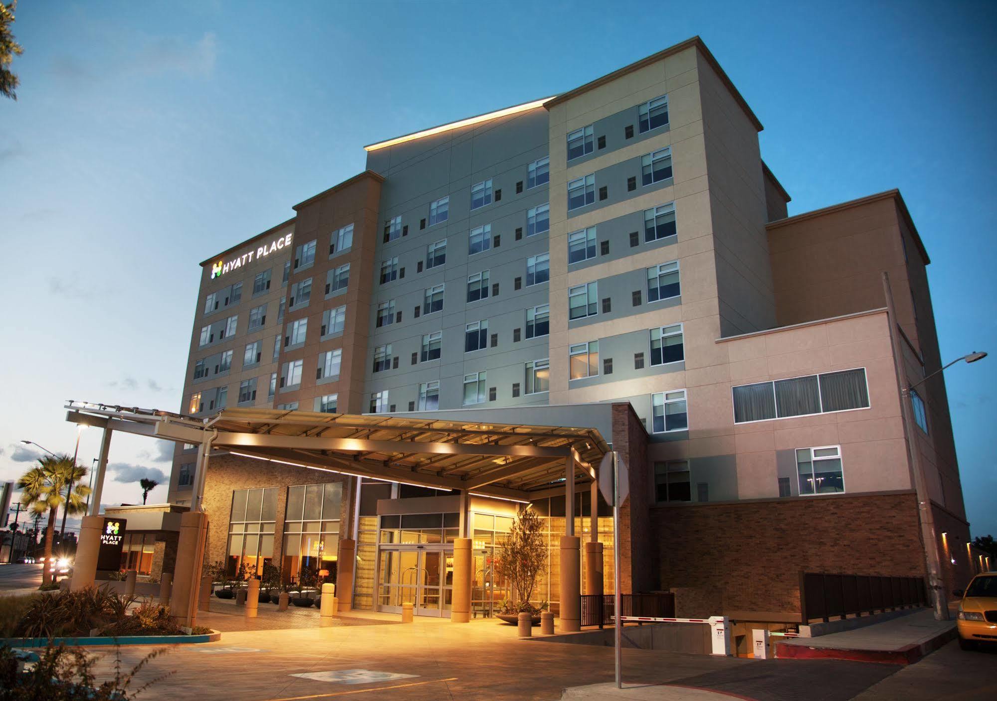 Hyatt Place Tijuana Bagian luar foto
