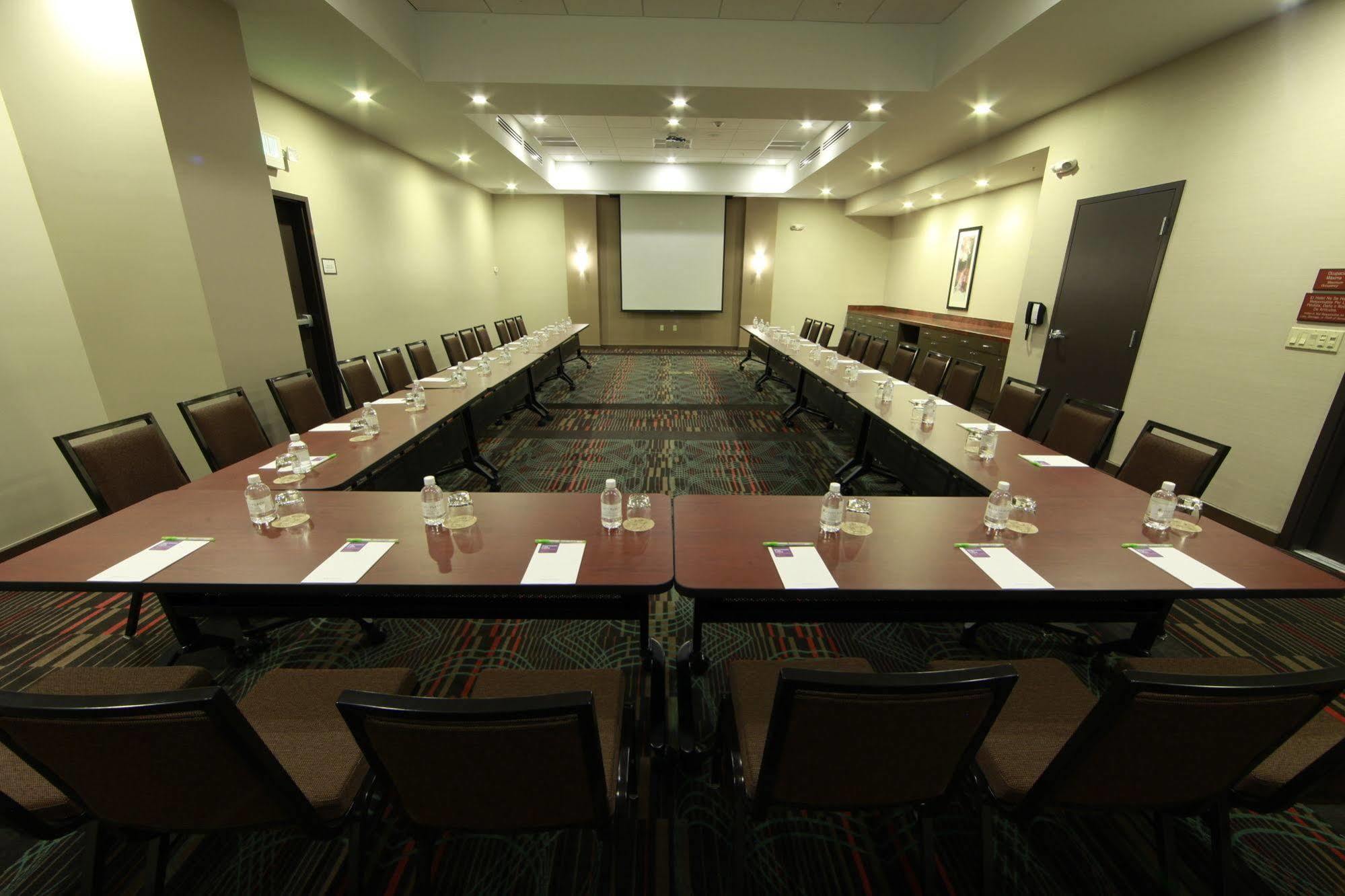 Hyatt Place Tijuana Bagian luar foto